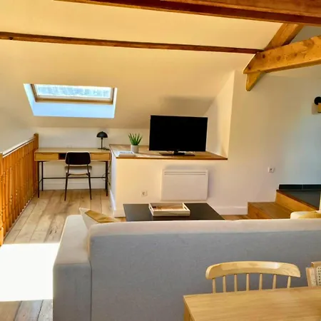 Maisonnette -2ch - 4p - Parking Privé - Sous Les Toits De * Wambrechies