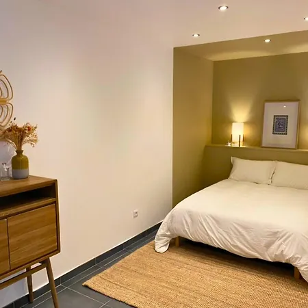 Holiday home Sous Les Toits De